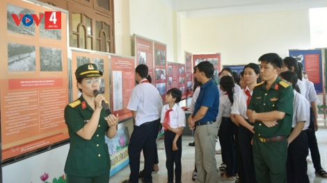 TƠỢP BHRỢ TRIỂN LÃM “ĐIỆN BIÊN PHỦ - C’RƠ VIỆT NAM LÂNG PA DƯR PR’DZOỌNG LANG T’MÊÊ”