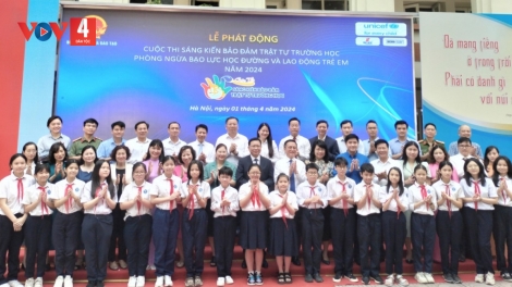 “CR’NOỌ BH’RỢ NHÂM MÂNG RÂU TÊÊM NGĂN COH TRƯỜNG HỌC OOY BH’RỢ ZÂL CHA GROONG TR’VEY TR’LIN COH HỌC SINH LÂNG P’NIÊN K’TỨI PA BHRỢ”