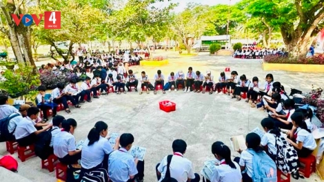 THƯ VIỆN QUẢNG NAM ĐOỌNG XE THƯ VIỆN LƯU ĐỘNG TƯỚC ZẬP TRƯỜNG HỌC