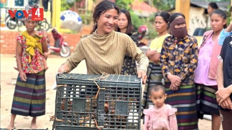 CHER ĐOỌNG PR’ĐƯƠI BHRỢ ZOOI ZÚP PÂN ĐIL ZR’LỤ K’NOONG K’TIẾC