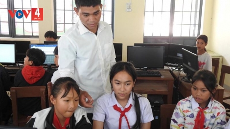 Măng Bút vươn lên từ gian khó