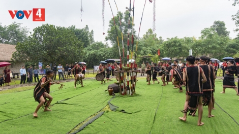 BHRỢ P’CĂH CỚ BH’RỢ BHUI HAR CHIẾN THẮNG ÂNG ĐHANUÔR GAI RAI