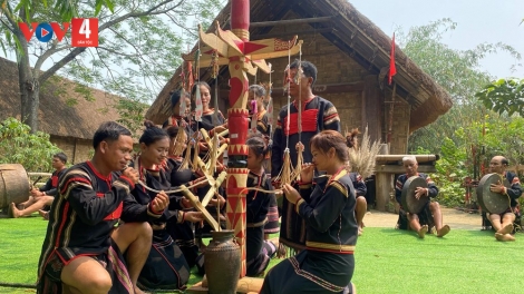 PA CHOOM VĂN HÓA PHI VẬT THỂ ZẬP K’BHUH ACOON COH