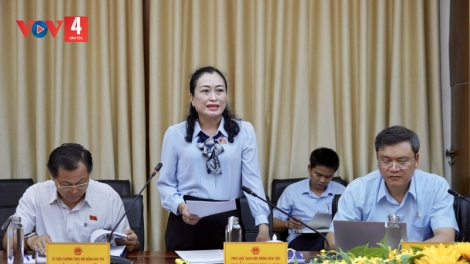 C’BHÚH LÊY CHA MÊẾT ÂNG HỘI ĐỒNG ACOON CÓH BHRỢ BHIỆC LÂNG UBND TỈNH QUẢNG TRỊ