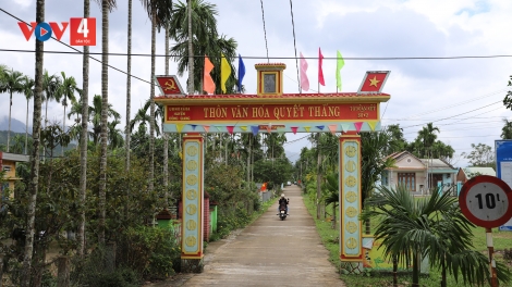 TR’XĂL LIÊM CHOOM TƠỢ BHƯƠL CR’NOON T’MÊÊ COH DA DING K’COONG