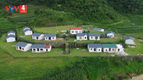 NẮM ĐẢY SLE BẠI FẤN PANG CHỎI VÁI ĐAI