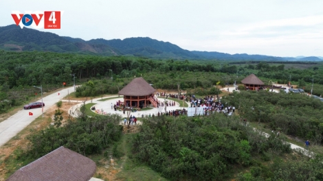 PA DƯR BH’RỢ CHR’NĂP ĐONG ĂT BHRỢ ZA ZUM COH PR’ĂT TR’MÔNG DA DING CA COONG