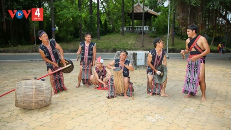 ZƯ LÊY PR’HÁT XA NUL, T’NƠỚT NĂC ĐƠƠH VÊY PAZUM ĐH’RƯAH ÂNG LANG P’NIÊN