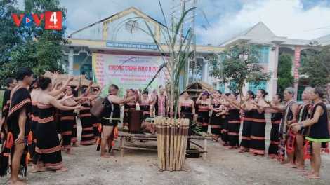 LIÊM PR’HAY BHIỆC BHAN HƠNH DÉH HA ROO T’MÊÊ ÂNG MANỨIH TÀ RIỀNG