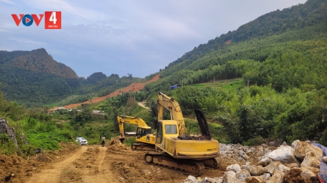 CAO BẰNG - THOM NGẦN CHÈN, CÔNG RÈNG PANG HƯA PỈ NOỌNG ỎN TỈNH LĂNG XÁ PHÂN LỒM PẲT PẢO