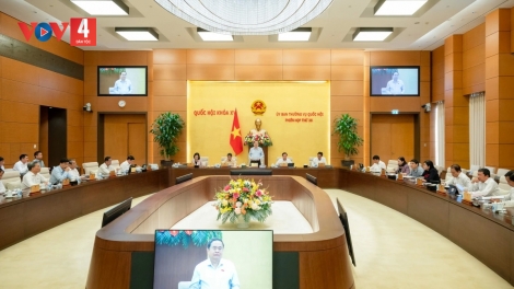 THƯỜNG VỤ QUỐC HỘI ĐOỌNG BOỌP P’RÁ OOY ĐẮH BHIỆC RA VĂNG PR’HỌP G’LÚH 8