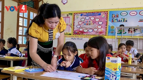 25 GIÁO VIÊN MANUYH ACOON COH TR’HAANH, TA BÉCH TƯỚC PÂH BH’RỢ “PRÁ XAY ĐH’RƯAH LÂNG THẦY CÔ” C’MOO 2024