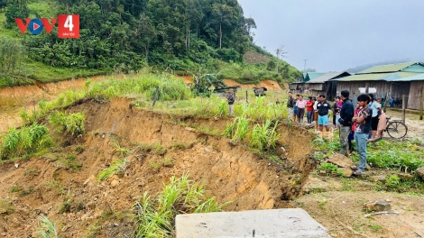 TÂY GIANG - QUẢNG NAM: DƯR VAIH HR’LANG GA LÂP C’NĂT C’LÂNG LƯƠT APÊÊ VEL COH CHR’VAL CH’ƠM
