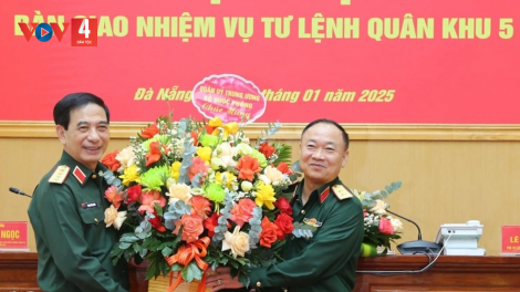 ĐẠI TƯỚNG PHAN VĂN GIANG K’ĐHƠỢNG BHRỢ HỘI NGHỊ ĐOỌNG BH’RỢ HA TƯ LỆNH QUÂN KHU 5