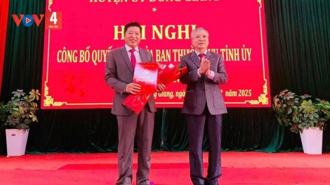 CHỦ TỊCH UBND CHR’HOONG ĐÔNG GIANG BHRỢ GIÁM ĐỐC SỞ DÂN TỘC LÂNG TÔN GIÁO QUẢNG NAM