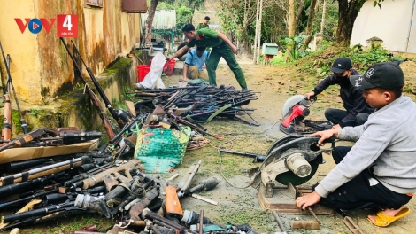 CÔNG AN CHR’HOONG NAM TRÀ MY PA HƯ LƠI K’NẶ 200 BÊỆ SÚNG TỰ BHRỢ