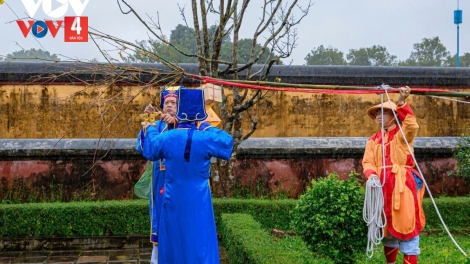 PA ĐHUÔNH X’NUUR, KHAI ẤN CHER CR’LIÊNG CHỮ XA NAY CHR’NĂP ĐHỊ TƠỢP C’MOO T’MÊÊ ĐOỌNG HA T’MOOI LÂNG ĐHANUÔR ĐHỊ HUẾ