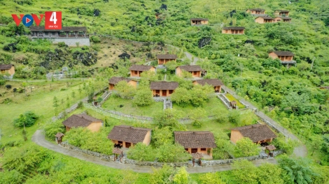 Trải nghiệm làng Mông village Quản Bạ