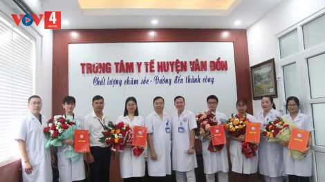 FẤN PANG CHỎI CHĂN ĐÂY SLE MÌ CẦN HẾT VIỂC HÍU DÚ BẠI TỈ KHẢM CHỎI PỈNH CÚA SLẢNH QUẢNG NINH