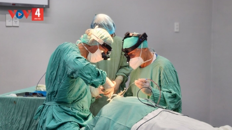 ROOCH PA DƯAH DOỌ CHROOT ZÊN ZOOI LÂH 100 P’NIÊN CRÊÊ HƯCH BƯR, BOOP COH PRANG K’TIẾC K’RUUNG