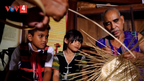BH'RỢ T'TAANH ÂNG MANUYH CƠ TU