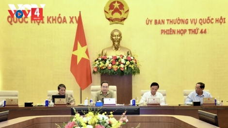 UBTVQH: PRÁ XAY BHR’LẬ 7 LUẬT, BHR’LẬ ZR’NĂH K’ĐHAP, T’BHLÂNG PA DƯR KINH TẾ