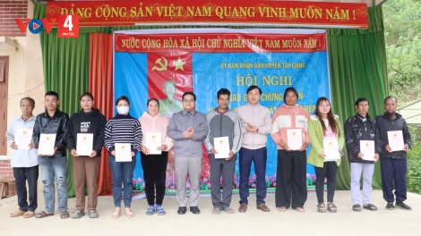 ĐHANUÔR TÂY GIANG BHUI HAR VÊY TA ĐOỌNG “BHA AR BHRÔNG” 