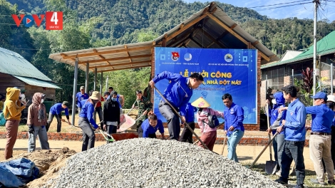 PR’CHẤC P’NIÊN TÂY GIANG CHROI K’RONG C’RƠ PA DƯR VEL ĐONG