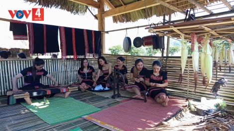 CRÂNG CA COONG CHR’VA XA NUL CHIING CHA GÂR