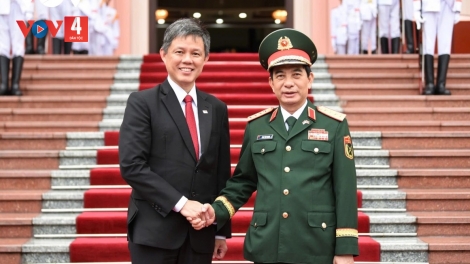 ĐẠI TƯỚNG PHAN VĂN GIANG K’ĐHƠỢNG BHRỢ G’LUH HƠNH DEH LÂNG PA PRÁ LÂNG BỘ TRƯỞNG QUỐC PHÒNG SINGAPORE
