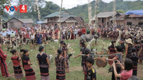 ZƯ LÊY ĐH’NIÊNG BH’RỢ MANƯIH PA CÔ PA ZƯM LÂNG BHIỆC LƠI JỢ ĐỢ J’NIÊNG BH’RỢ CĂH LIÊM CRÊÊ