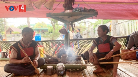 MANUYH ÊĐÊ ZƯ TR’COỌ X’NƯL, ZƯ R’VAI ÂNG C’BHUH MANUYH