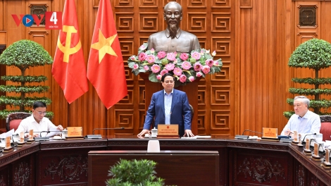 THỦ TƯỚNG TA ĐANG MOON “CĂH CHOOM ĐỚC ĐHANUÔR HÂN ĐOO ĂT LÂNG ĐHR’NĂNG CĂH ĐHỊ ĂT TỚT”