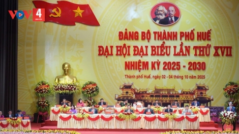 ĐẠI HỘI ĐẢNG BỘ TP HUẾ: BHRỢ PA DƯR HUẾ VAIH ĐÔ THỊ T’VIÊNG, BHRIÊL TA BACH, VÊY BÂC PR’HOỌM CHR’NĂP LIÊM