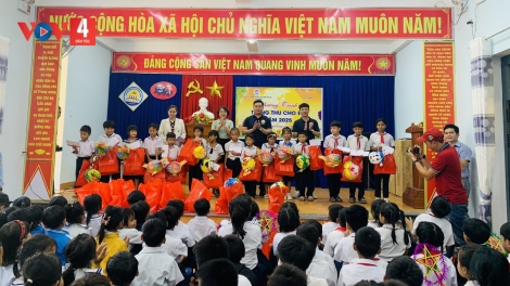 HỘI TỪ THIỆN LÂNG ZƯ LÊY QUYỀN P’NIÊN K’TỨI THÀNH PHỐ ĐÀ NẴNG PA ĐƠP PR’HÊL TRUNG THU HA P’NIÊN K’TỨI CHR’VAL ĐÔNG GIANG