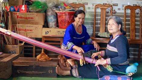 MANUYH PA DƯR BH’RỢ TAANH ADIN XƠ ĐĂNG