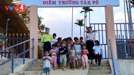 LOOM LUÔNH ÂNG APÊÊ THẦY CÔ COH ZR’LỤ HR’CÂH HA VOOH