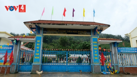 PÔ CRÂNG ĐOỌNG HA THẦY, CÔ GIÁO DA DING CA COONG ĐÀ NẴNG