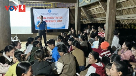   BẢO HIỂM XÃ HỘI CƠ SỞ THẠNH MỸ, TP ĐÀ NẴNG TUYÊN TRUYỀN CHÍNH SÁCH BẰNG TIẾNG CƠ TU