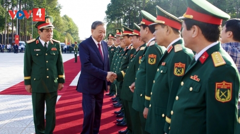 TỔNG BÍ THƯ TÔ LÂM PÂH BHIỆC BHAN HƠNH DEH 80 C’MOO T’NGAY BHRỢ T’VAIH LỰC LƯỢNG VŨ TRANG QUÂN KHU 9