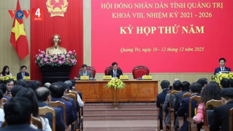 QUẢNG TRỊ CĂH ZẬP MƠ 3.300 GIÁO VIÊN ĐHƠ CƠNH ĐÊÊC CUNG LÊY PA XIÊR BIÊN CHẾ