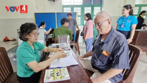 TĂNG TUỔI NGHỈ HƯU, TĂNG THỜI GIAN THAM GIA BHXH ĐỂ ĐƯỢC HƯỞNG LƯƠNG HƯU