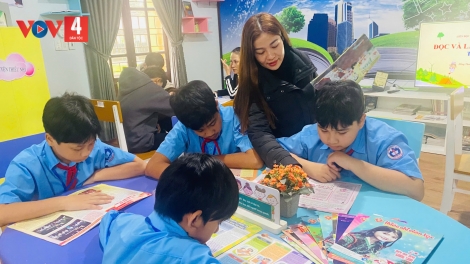 TỔNG PHỤ TRÁCH ĐỘI LỨCH LOOM LÂNG HỌC TRÒ COH ZR’LỤ DA DING K’COONG 