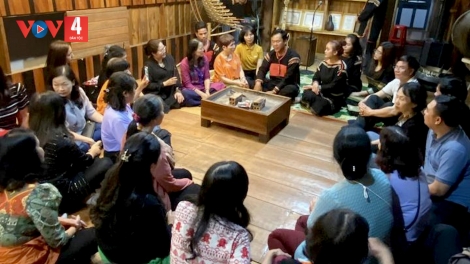 PR’HAY PR’MEH PR’HÁT KƯT ÂNG ĐHANUÔR ÊĐÊ