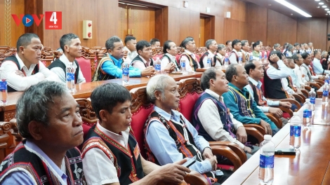 ĐÀ NẴNG TR’LUM LÂNG 300 MANUYH VÊY BÂC NGAI CHĂP COH ZR’LỤ ĐHANUÔR ACOON COH