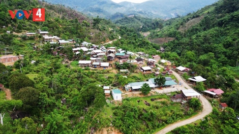 QUẢNG NGÃI: LÊY CHA MÊÊT C’LÂNG BH’RỢ ĐOỌNG ĐIỆN HA 238 PR’LOỌNG ĐHANUÔR ACOON COH VÊÊL TU THÔN, CHR’VAL MĂNG BÚT