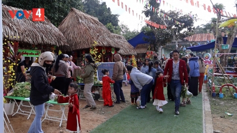 BẾN HIÊN: TRƯỜNG MẪU GIÁO HƯỚNG DƯƠNG BHRỢ “HỘI CHỢ HA PRUỐT COH VEL ĐONG A ĐHI” 2026