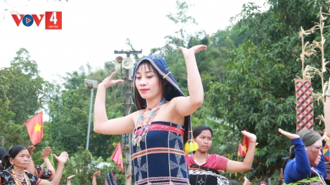 SÔNG KÔN: PA LUIH ĐONG ẶT BHRỢ ZA ZƯM ÂNG VEL A RƠCH