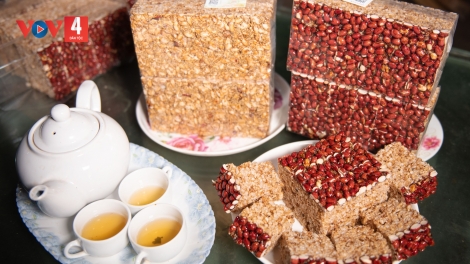 BẠI THÌNH PẺNG HOM VAN CHANG SLÌ NÈN CÚA CẦN TÀY