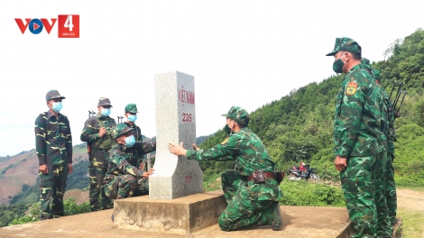 PR’HAT HƠNH DEH MA NƯIH LÍNH BIÊN PHÒNG